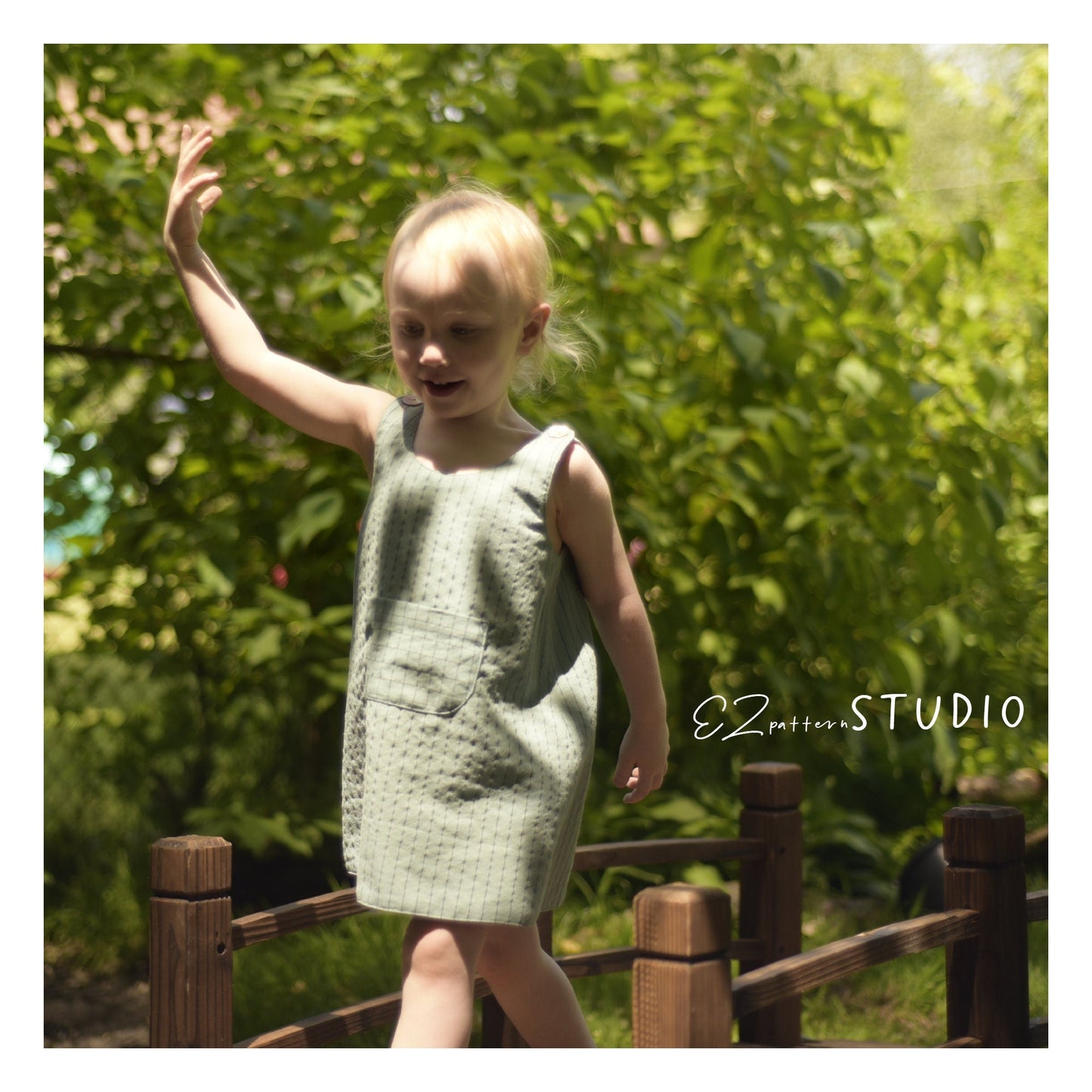 for Kids: Cross-back Reversible Pinafore Apron/Dress with Pocket