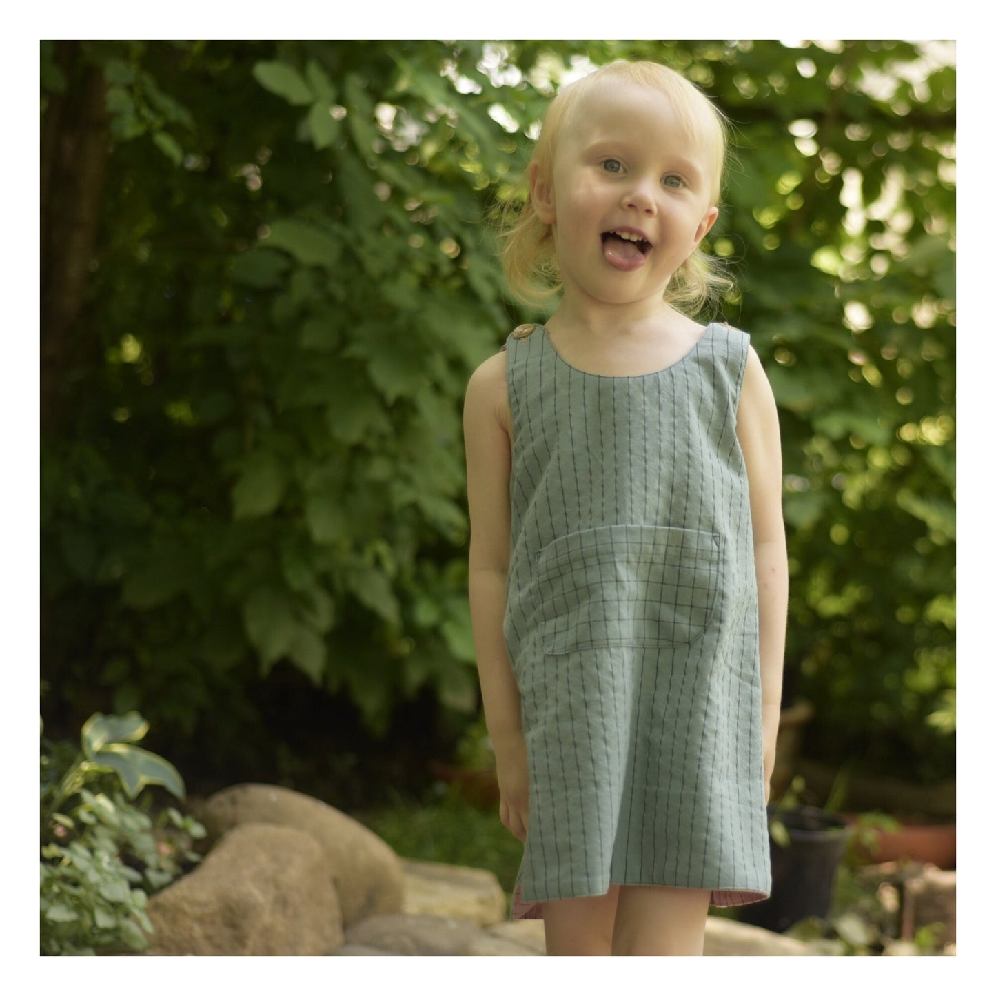 for Kids: Cross-back Reversible Pinafore Apron/Dress with Pocket