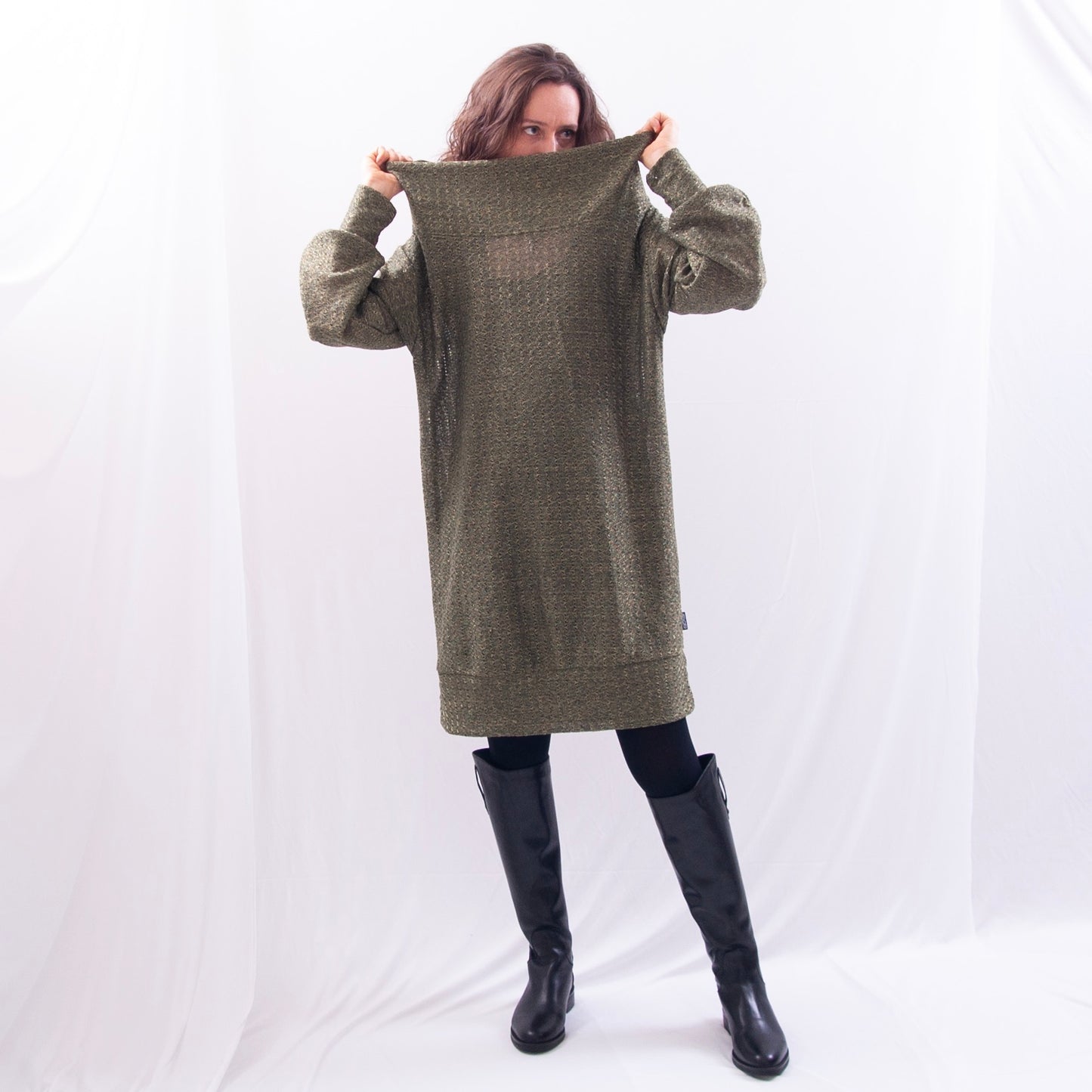 Jersey Off-Shoulder Tunic Mini-Dress / mc2-2007