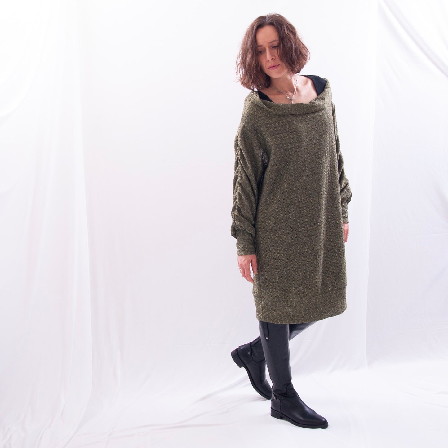 Jersey Off-Shoulder Tunic Mini-Dress / mc2-2007