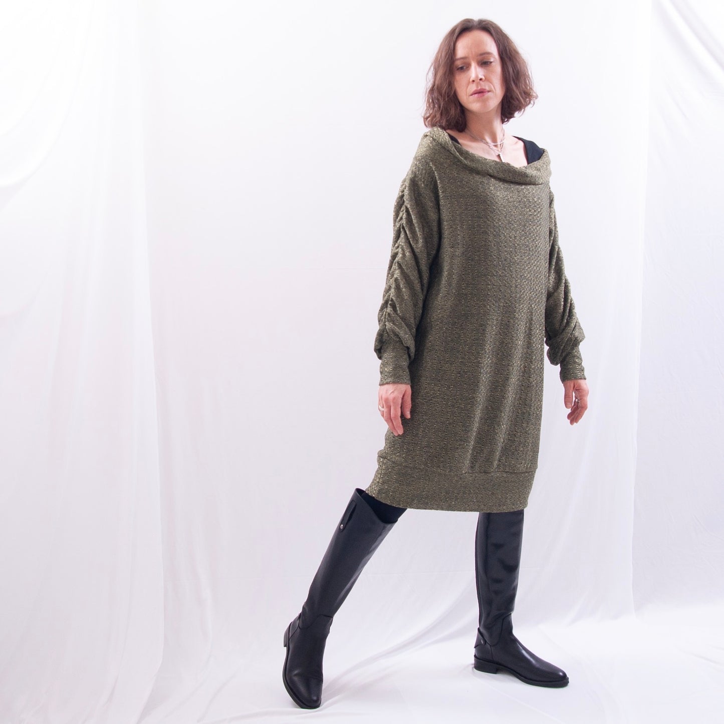 Jersey Off-Shoulder Tunic Mini-Dress / mc2-2007