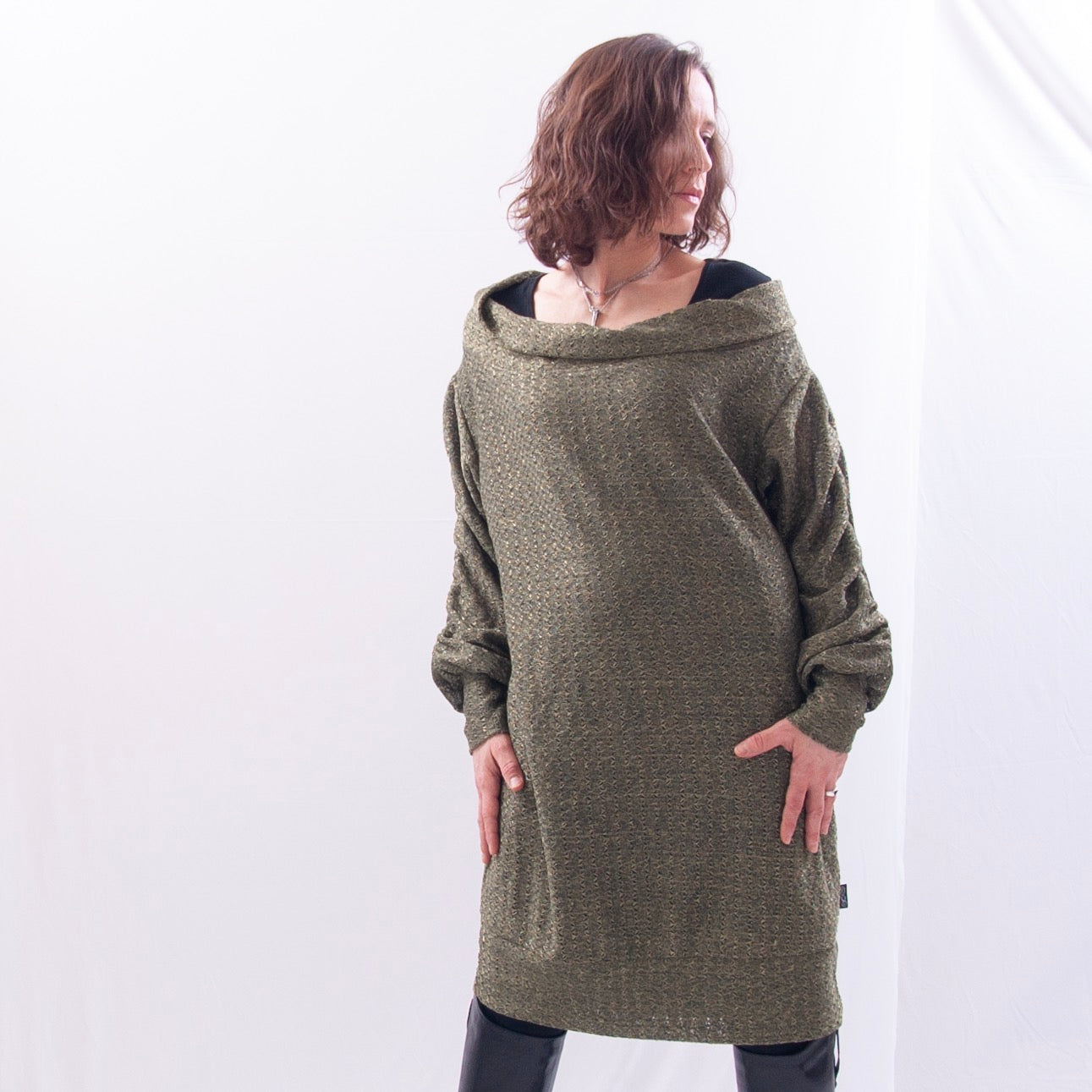 Jersey Off-Shoulder Tunic Mini-Dress / mc2-2007